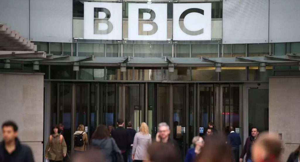 BBC revisará su política editorial por la polémica entrevista a Lady Di