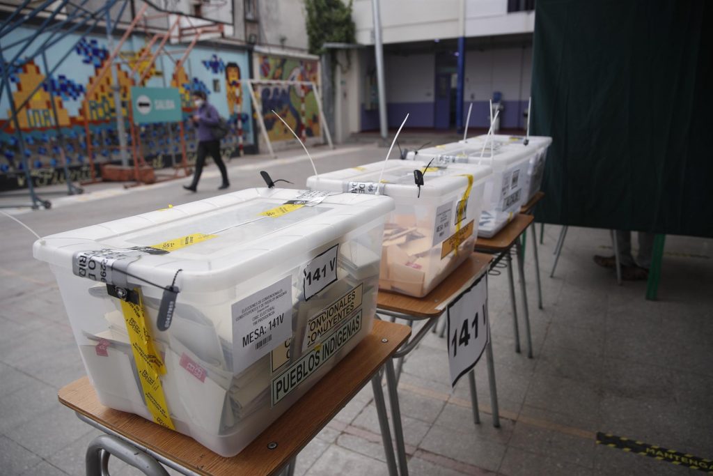 Chile espera alta participación en segunda jornada de comicios