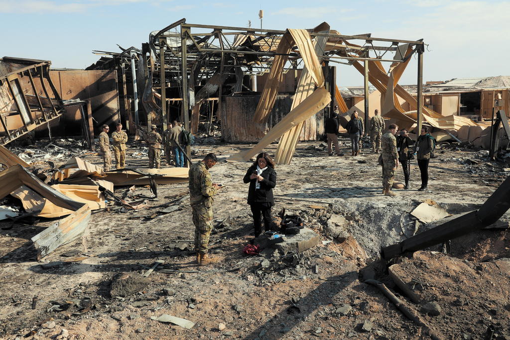 Al menos 2 cohetes impactaron dentro de base militar con presencia de EEUU en Irak