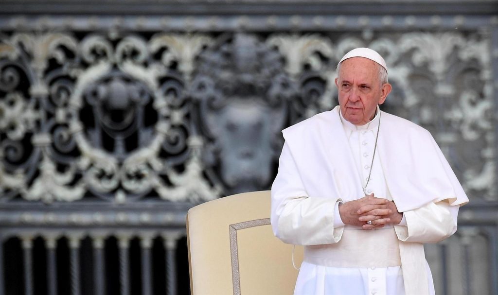 El papa pidió suspender las patentes de vacunas anticovid por un "espíritu de justicia"