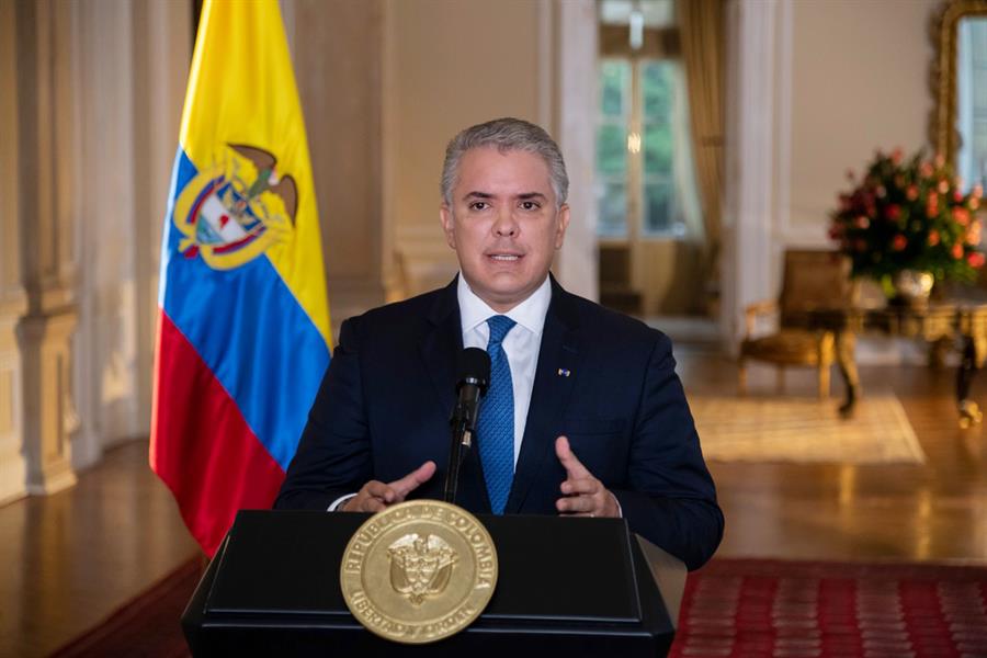 Duque convoca a un diálogo sin "diferencias ideológicas" ante las protestas