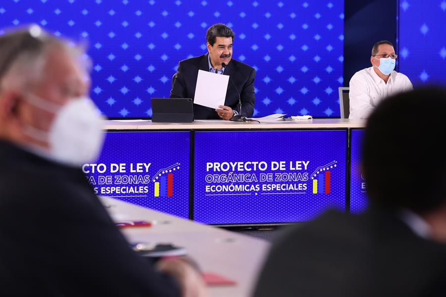 El régimen de Maduro acusó a Guaidó de mentir con la promesa de comprar vacunas