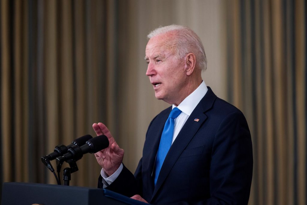 Madre de niño abandonado en la frontera urge a Biden que le entregue su hijo