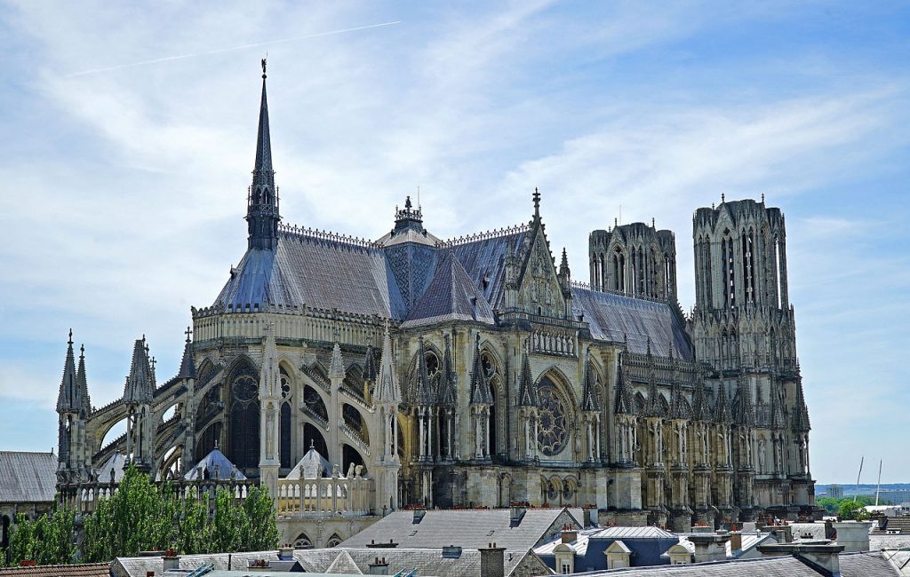 Alta concentración de plomo obliga al cierre temporal de la plaza de Notre Dame