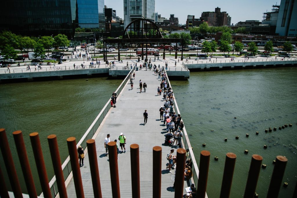 Tasa de positivos por COVID-19 se desploma en Nueva York hasta el 0,73 %, un récord mínimo