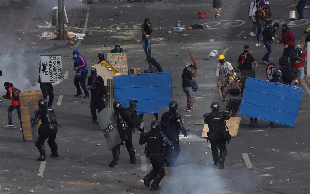 ONU denuncia uso excesivo de la fuerza durante protestas en Colombia