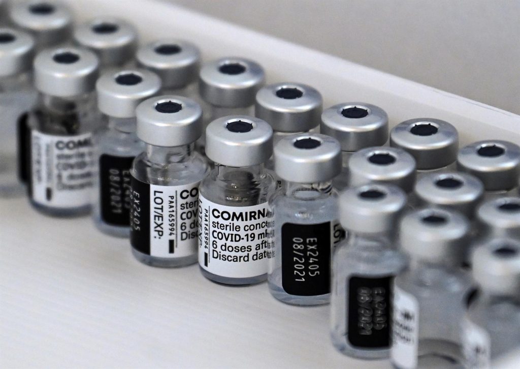 Vacuna de Pfizer ofrece una protección superior al 95 % frente al covid