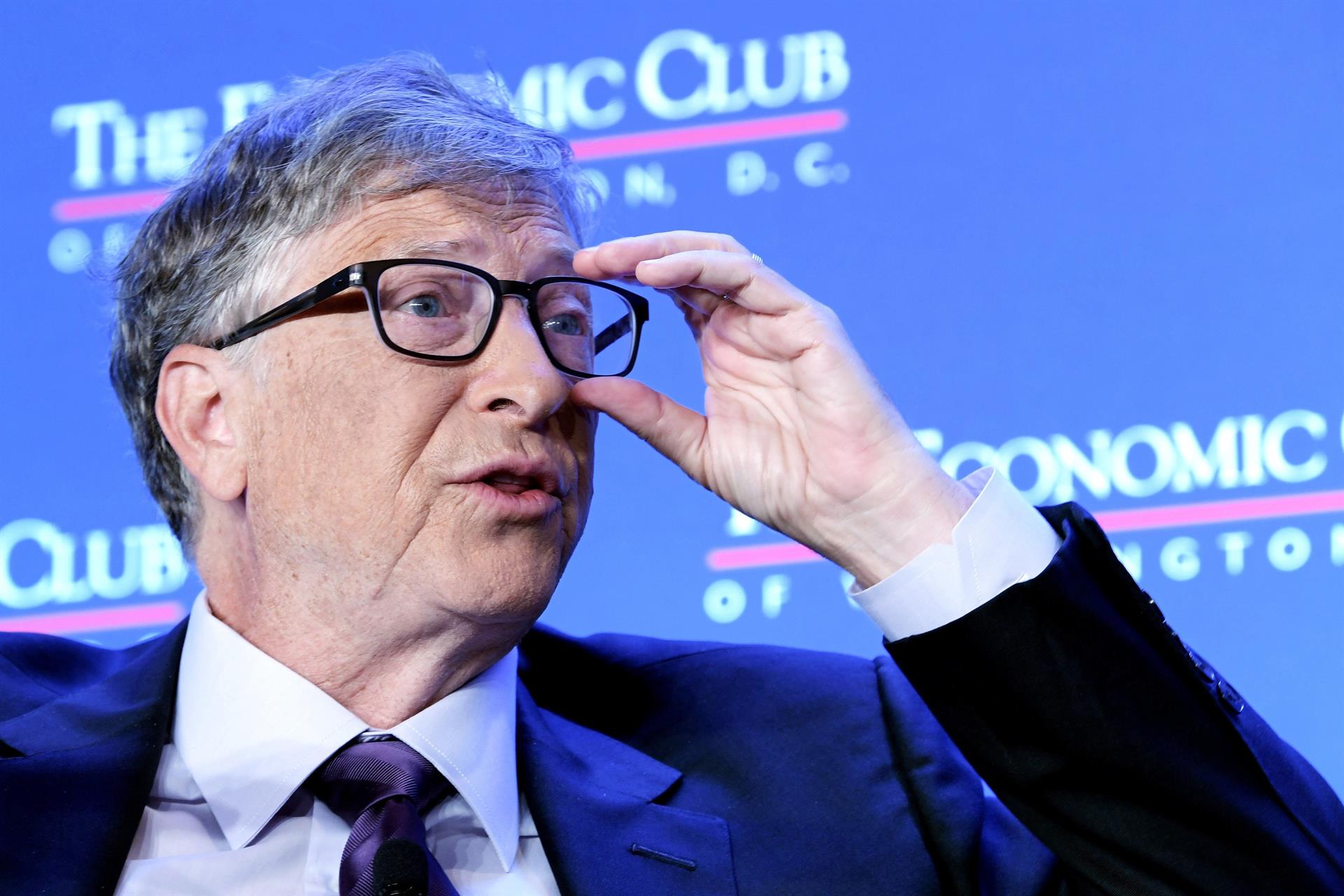 Bill Gates advierte que más gente morirá de no garantizarse igualdad en acceso a las vacunas