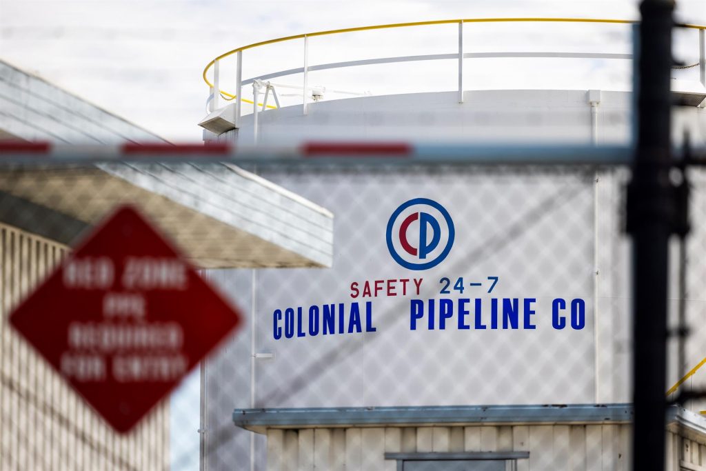 El FBI responsabiliza a hackers Darkside del ataque a Colonial Pipeline