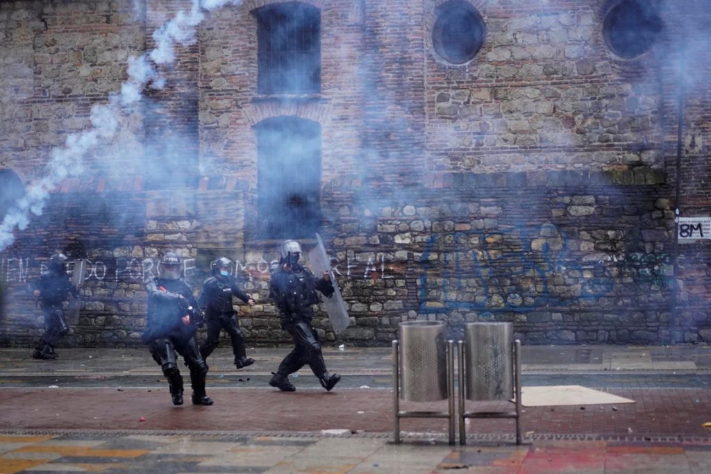 ONG lanzan SOS a la comunidad internacional contra la violencia en Colombia