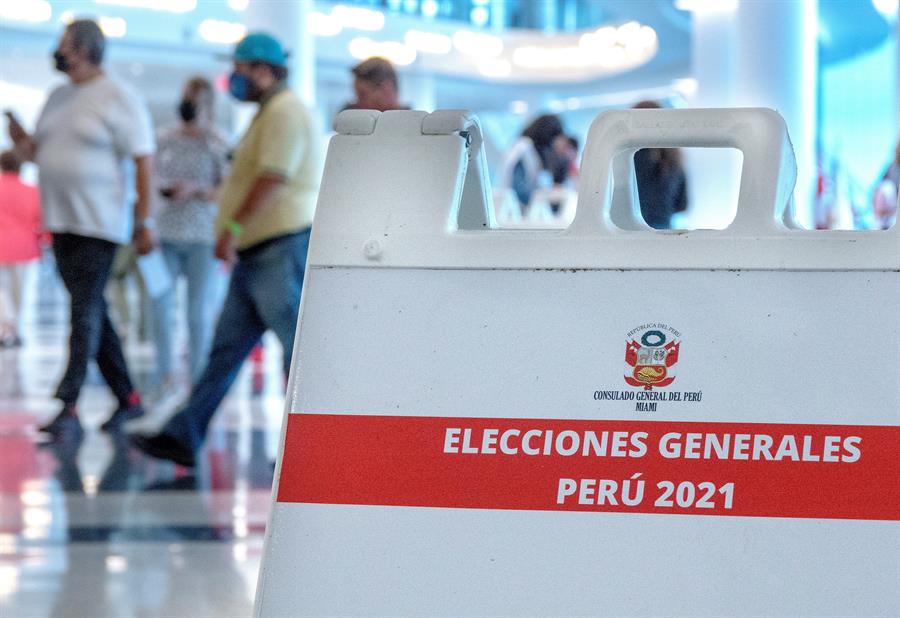 25,2 millones de electores deciden el destino de Perú