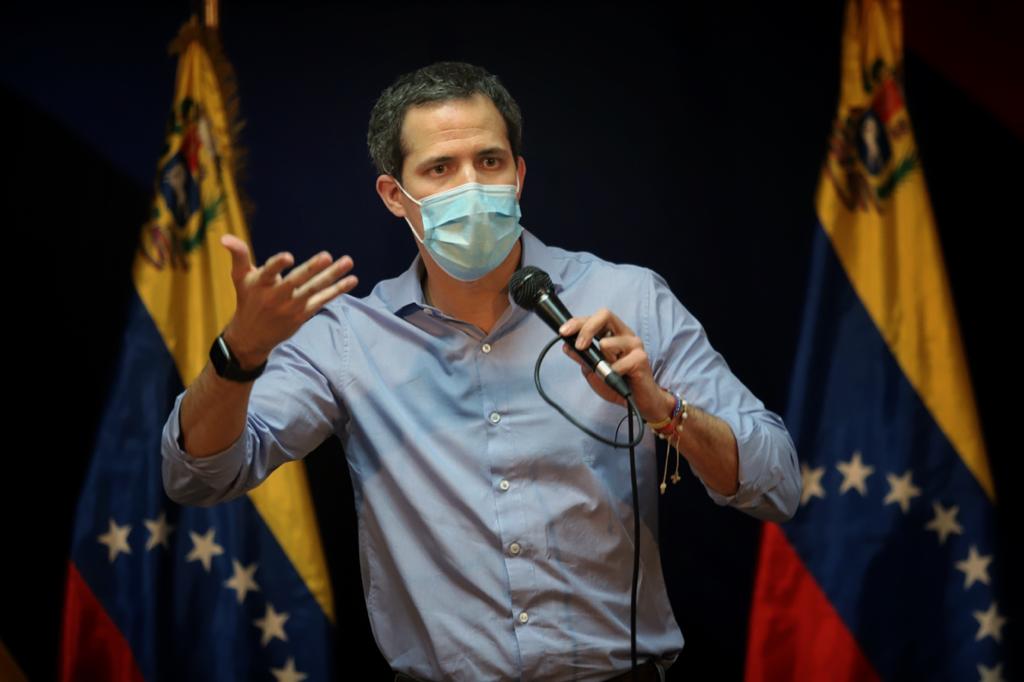 Guaidó ve vacía promesa de Maduro de quitar autoridades regionales paralelas