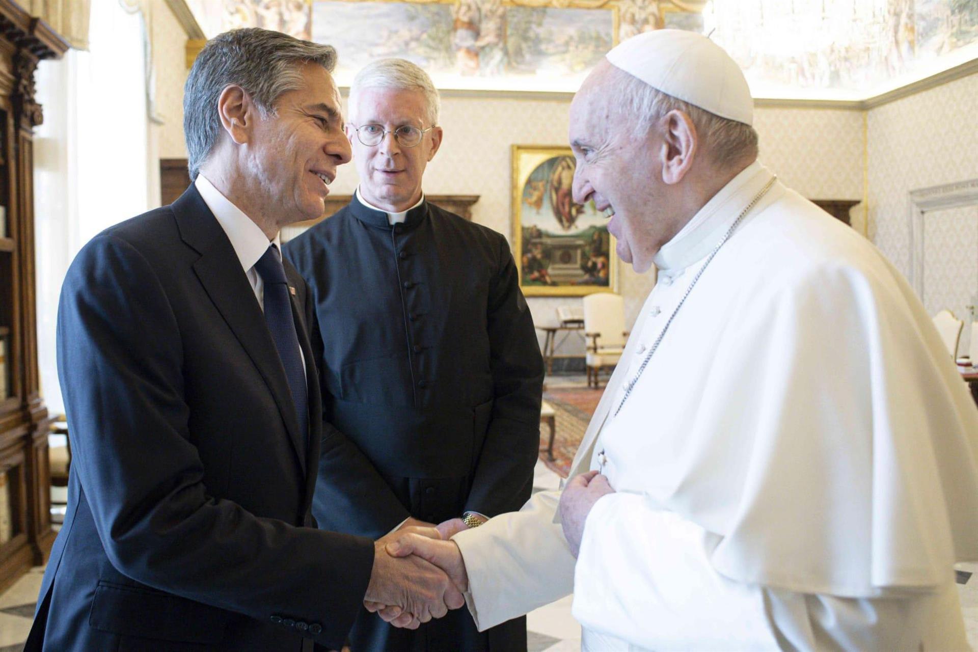 Antony Blinken se reunió con el papa Francisco durante 40 minutos