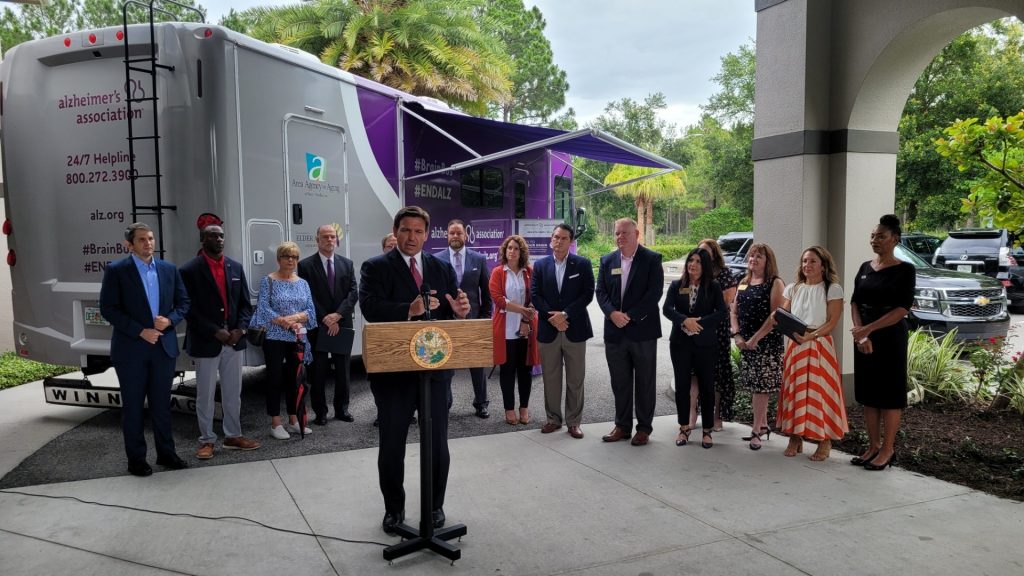 Estudiantes de Florida aprenderán sobre los daños del comunismo y el totalitarismo