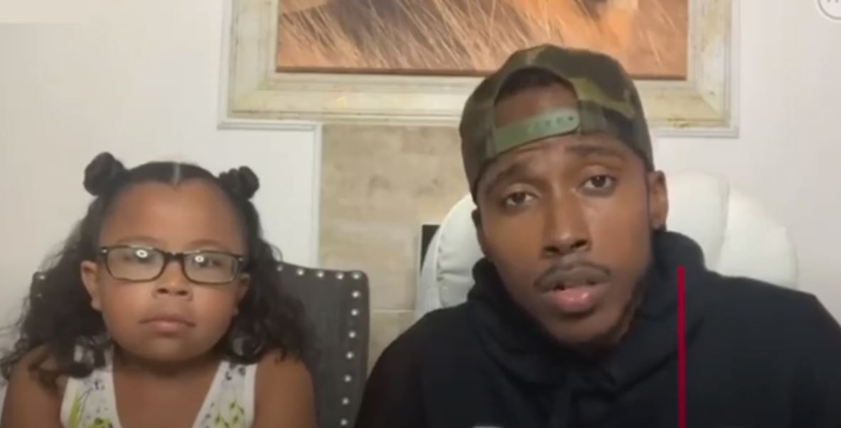 Kory Yeshua y su hija se oponen a la teoría de la raza