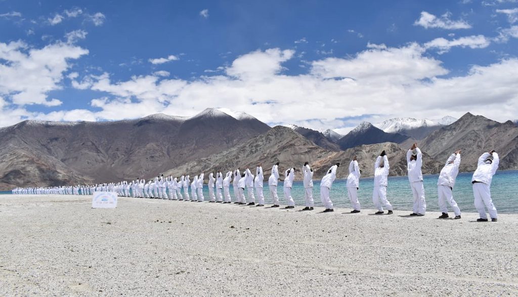 El yoga se ha convertido en "un rayo de esperanza" en la India