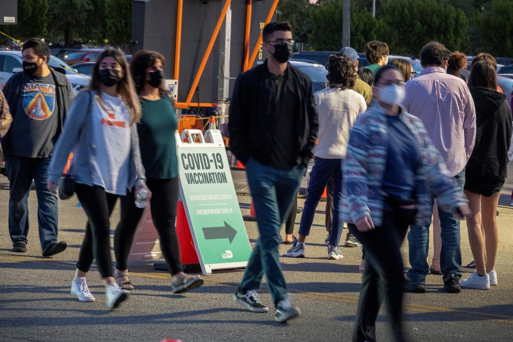 Condado de Orange "en crisis" tras aumento de casos