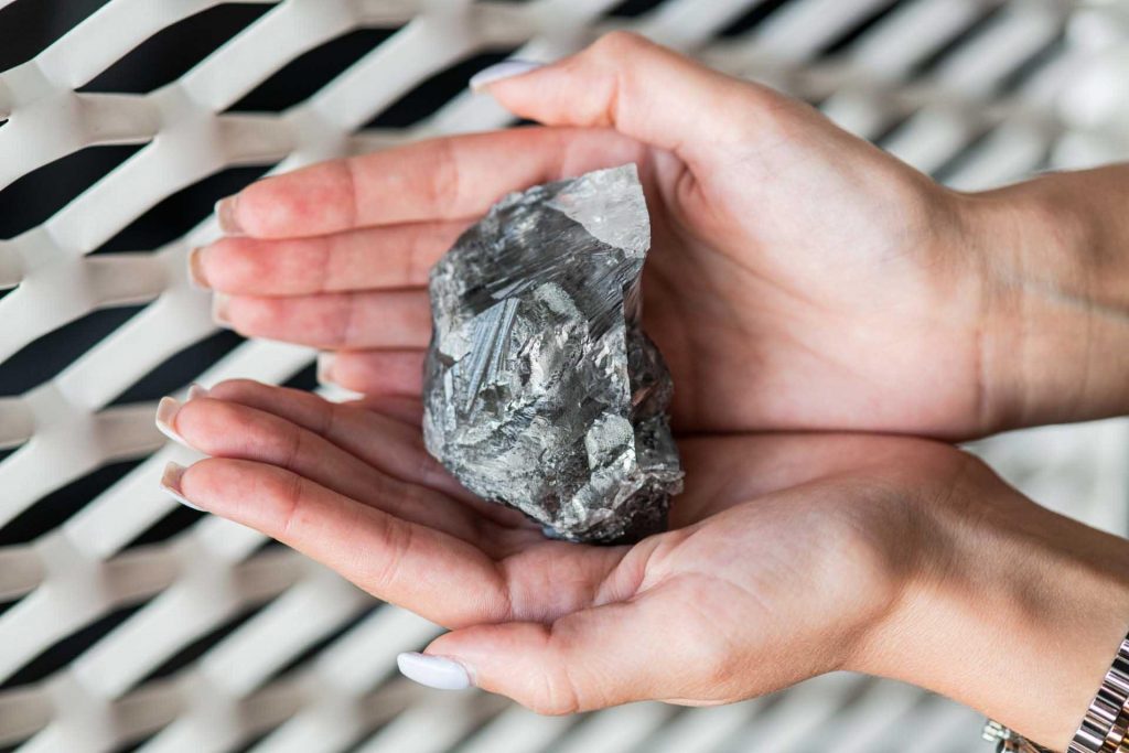 Estudian en Amberes al tercer diamante más grande del mundo
