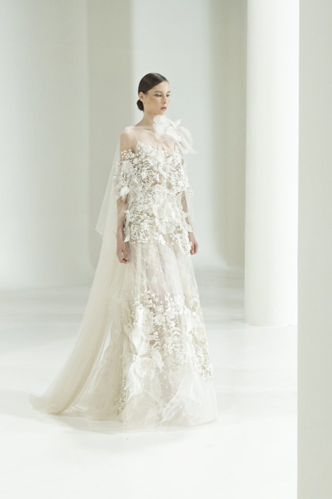 Refinamiento, brillo y opulencia el otoño de Elie Saab cobra vida