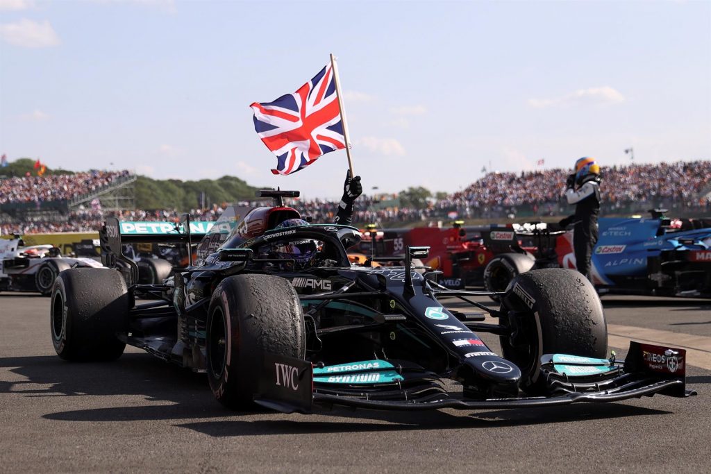 Hamilton ganó el Gran Premio de Gran Bretaña