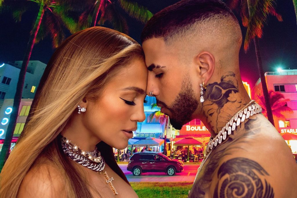 Jennifer López y Rauw Alejandro estrenan Cambia el paso