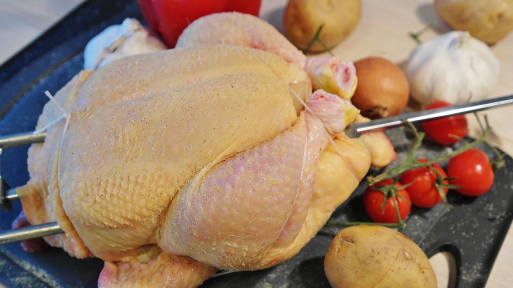 Tyson Foods retira 8,5 millones de libras de pollo del mercado en EEUU