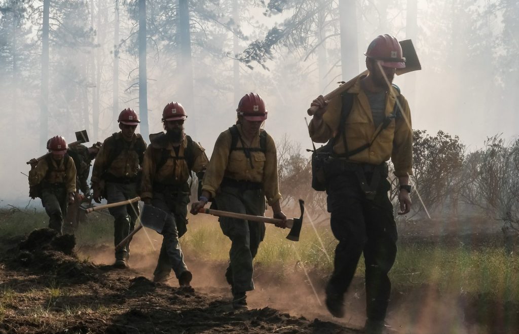 Más de 400 evacuados por el avance de los incendios en California