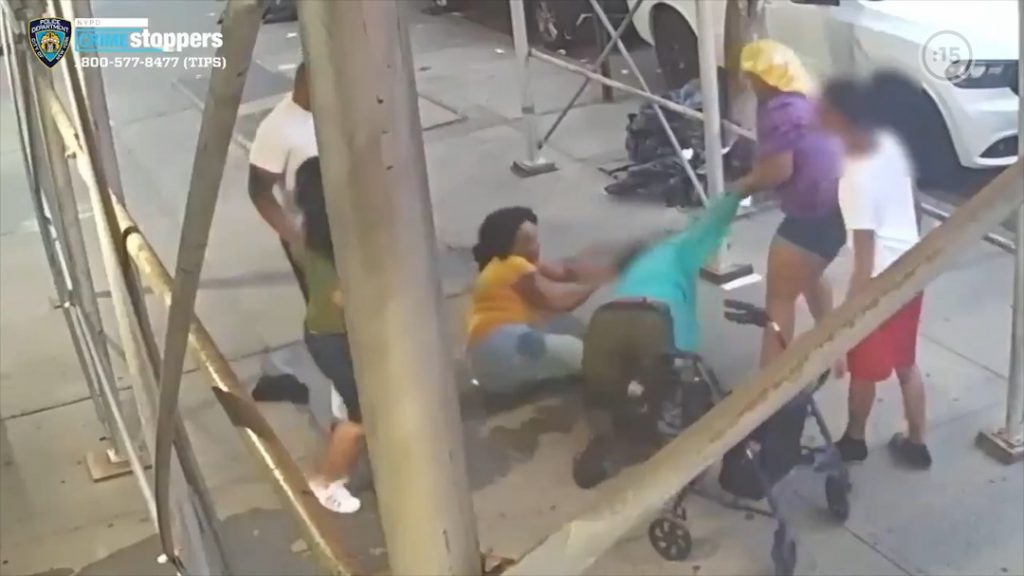 Agresión Salvaje contra una mujer de 61 años en Nueva York