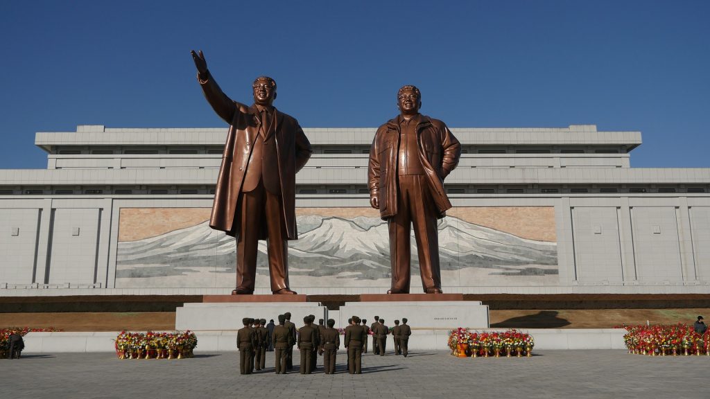 Seúl llama al diálogo tras la reactivación nuclear de Corea del Norte