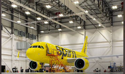 La aerolínea Spirit cancela vuelos debido a "fallos operativos" en la red