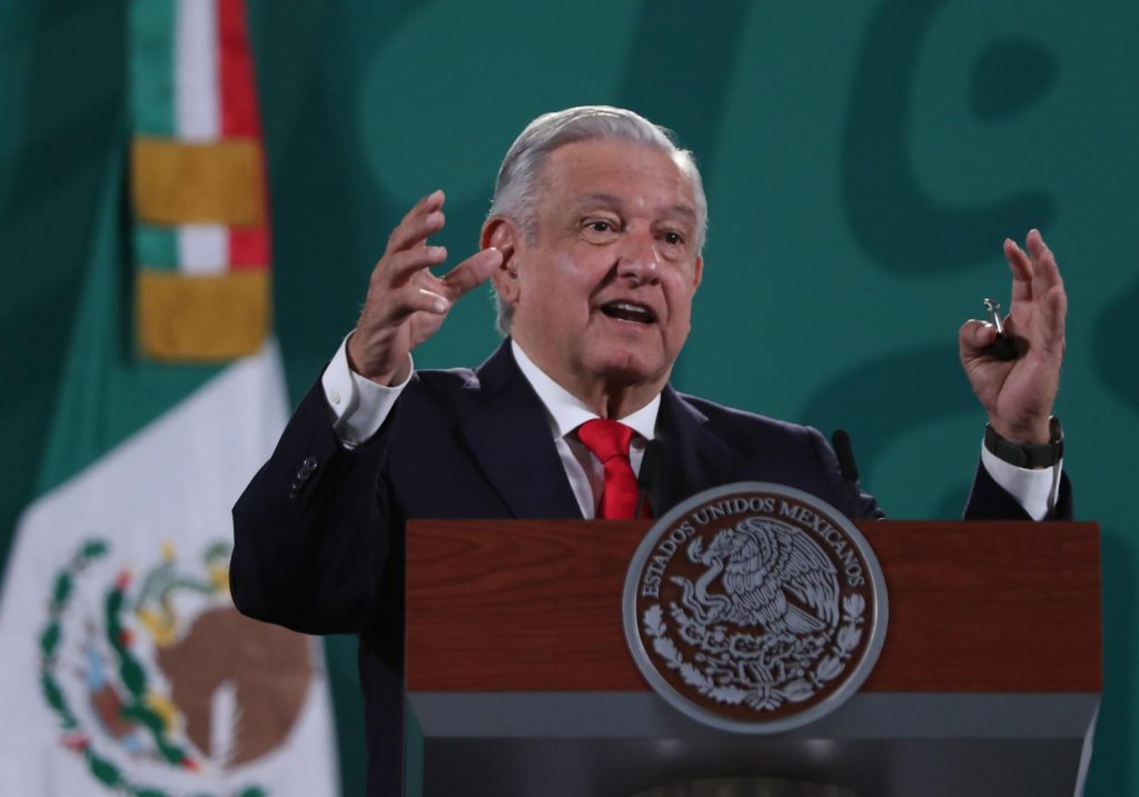 López Obrador tenía con Trump un "pacto de silencio" sobre el muro fronterizo