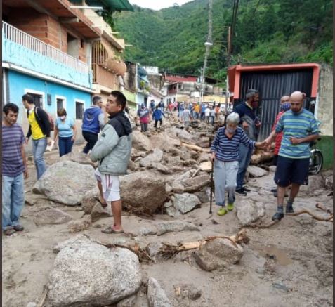 Obispos venezolanos denuncian obstáculos para ayudar a afectados por lluvias
