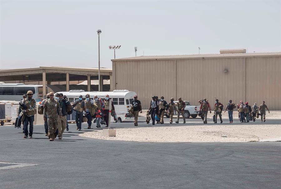 EEUU advierte que talibanes impiden acceso de afganos al aeropuerto de Kabul