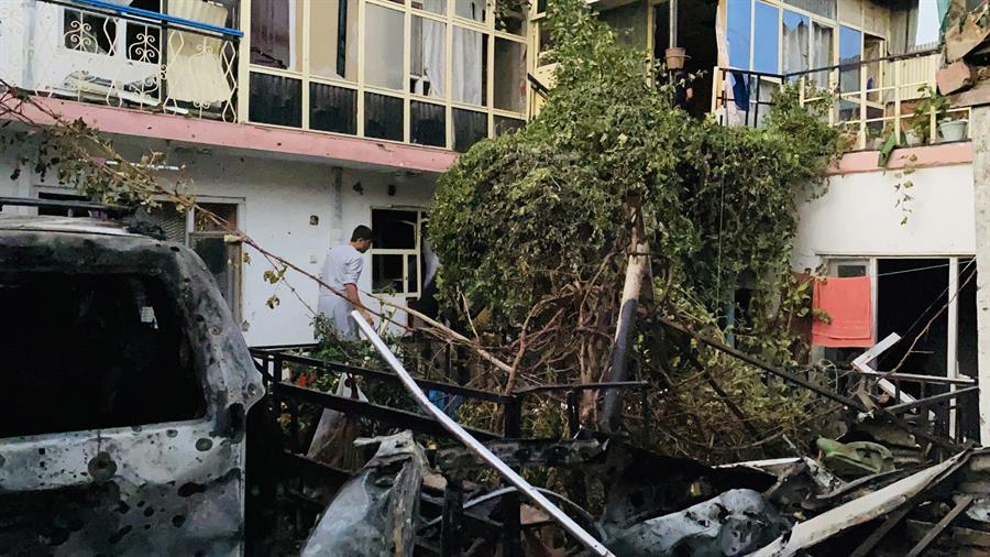 Pentágono investiga si civiles murieron por ataque de dron de EEUU en Kabul