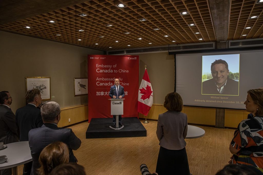 China sentenció a 11 años de prisión al canadiense Michael Spavor acusado de espionaje