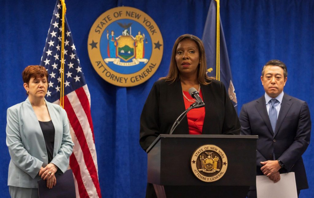Fiscalía de Nueva York aseguró que Cuomo sí acosó sexualmente a varias mujeres