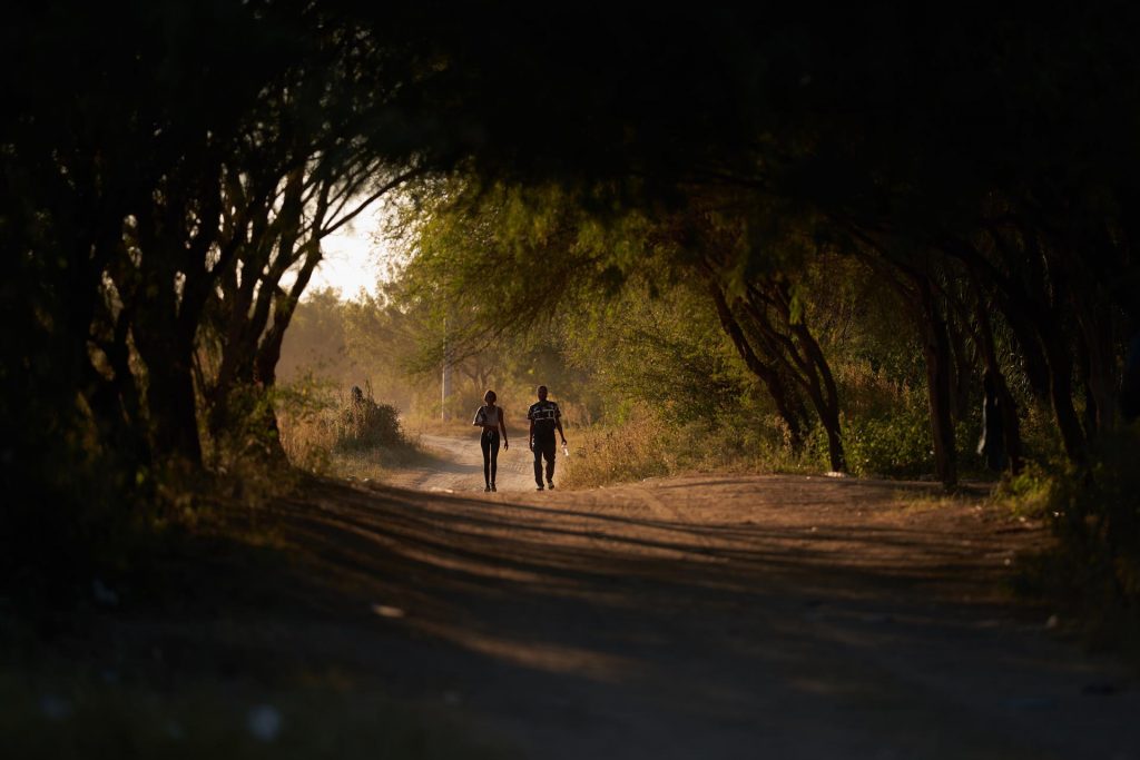 Hallan una osamenta y 9 cuerpos de supuestos migrantes en Panamá