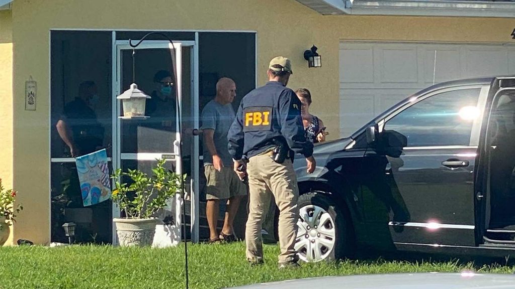 FBI acordona la casa de Brian Laundrie y la declara "escena de crimen"
