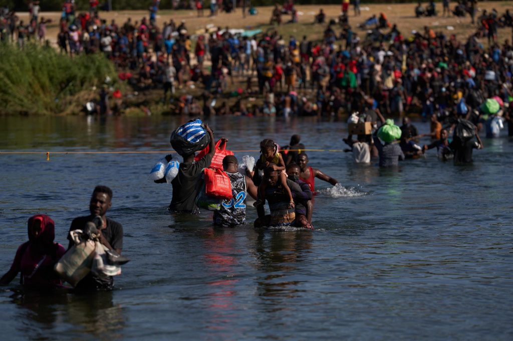 EEUU, tras cruce de haitianos: "Si viene ilegalmente, será devuelto"