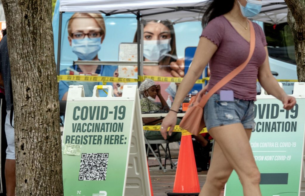 Aprueban juicio para que ciudadanos de Florida accedan a datos de COVID-19