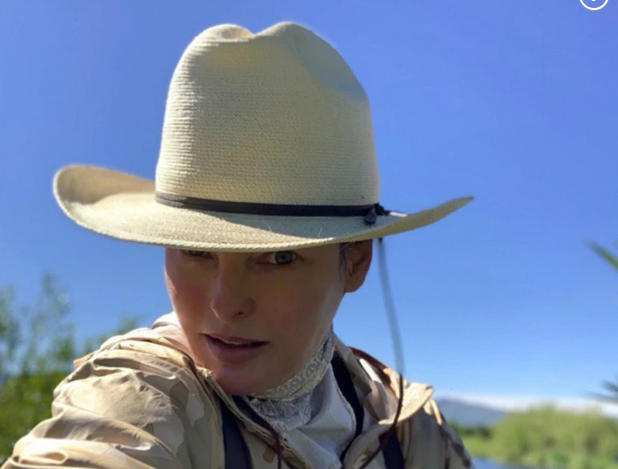 Linda Evangelista quedó brutalmente desfigurada tras un tratamiento estético