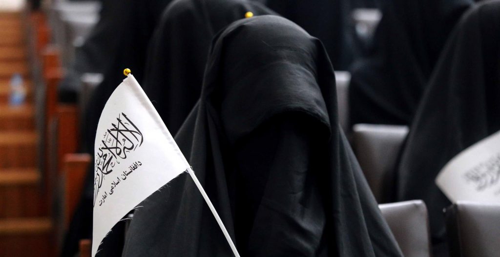 "Las mujeres han sido progresivamente excluidas" por los talibanes, denunció la ONU