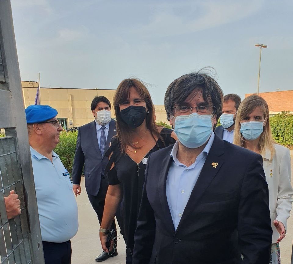 Puigdemont tras salir de prisión: "España nunca pierde la oportunidad de hacer el ridículo"
