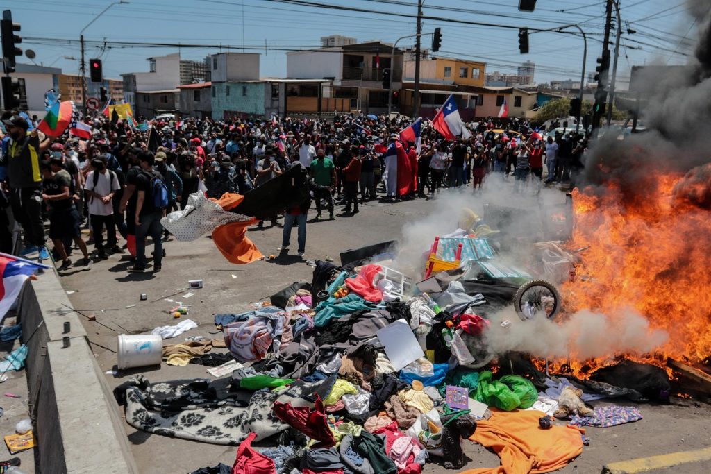 Venezuela coordina con su Embajada en Chile la repatriación de sus migrantes tras actos xenófobos
