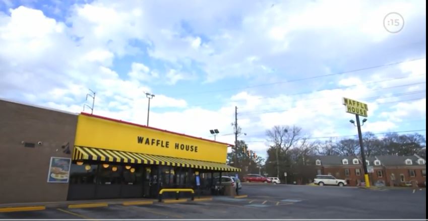 Intensa pelea en un Waffle House se vuelve viral