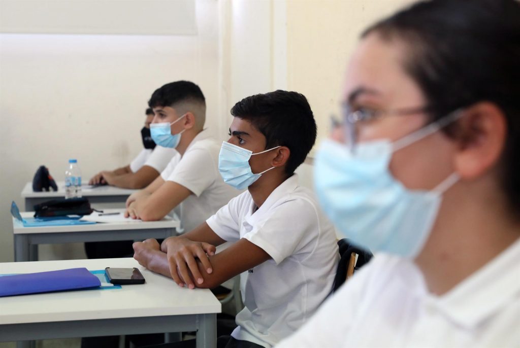 Juez propina segundo strike al gobernador de Florida por vetar las mascarillas en las escuelas