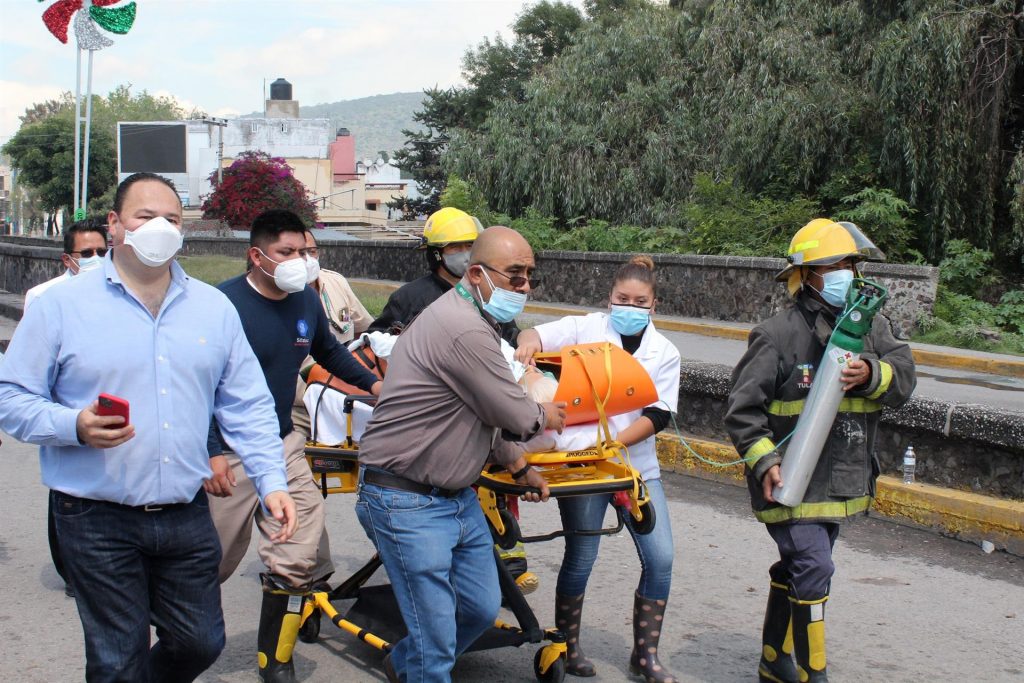 Fuerte lluvia en municipio del centro de México provoca varios muertos