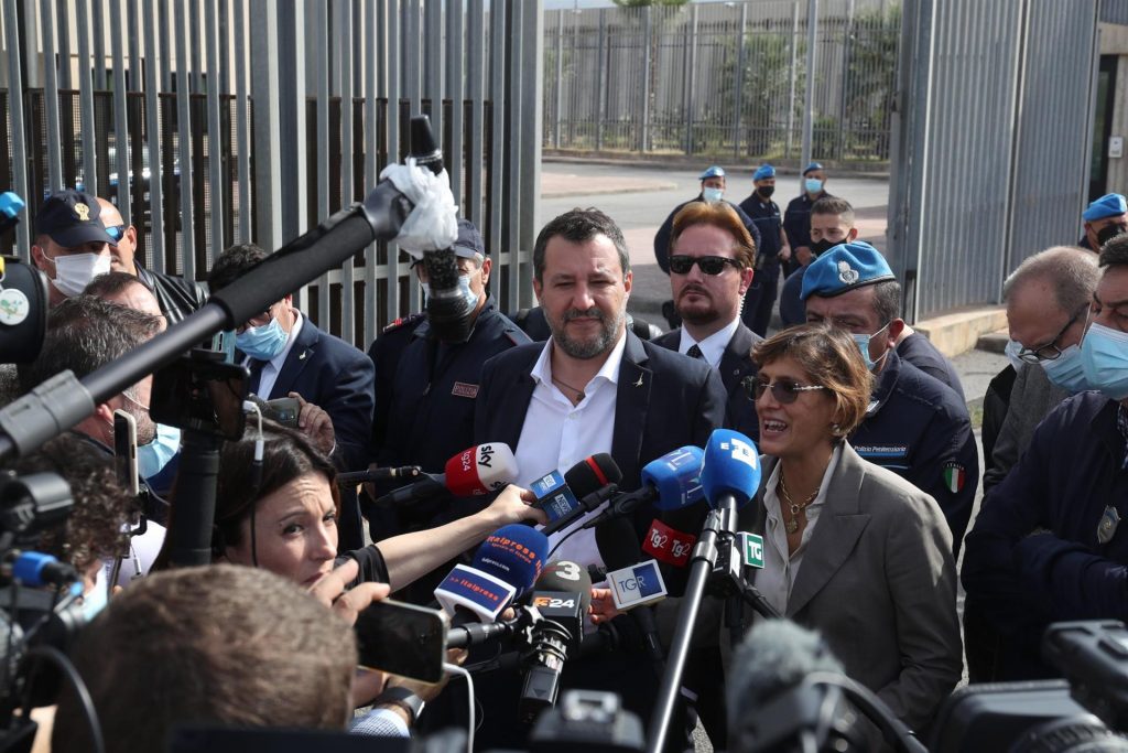 El juicio contra Salvini continuará el 17 diciembre con testigos