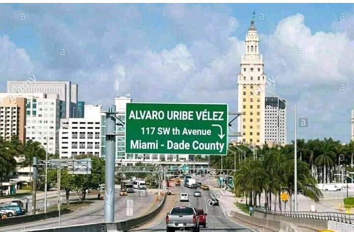 Álvaro Uribe tiene otra calle con su nombre en el sur de Florida