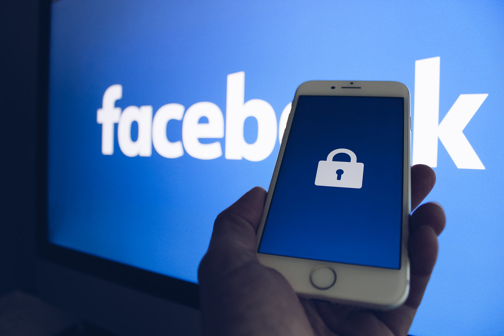 Filtraciones relatan desidia en Facebook antes del asalto al Congreso de EEUU